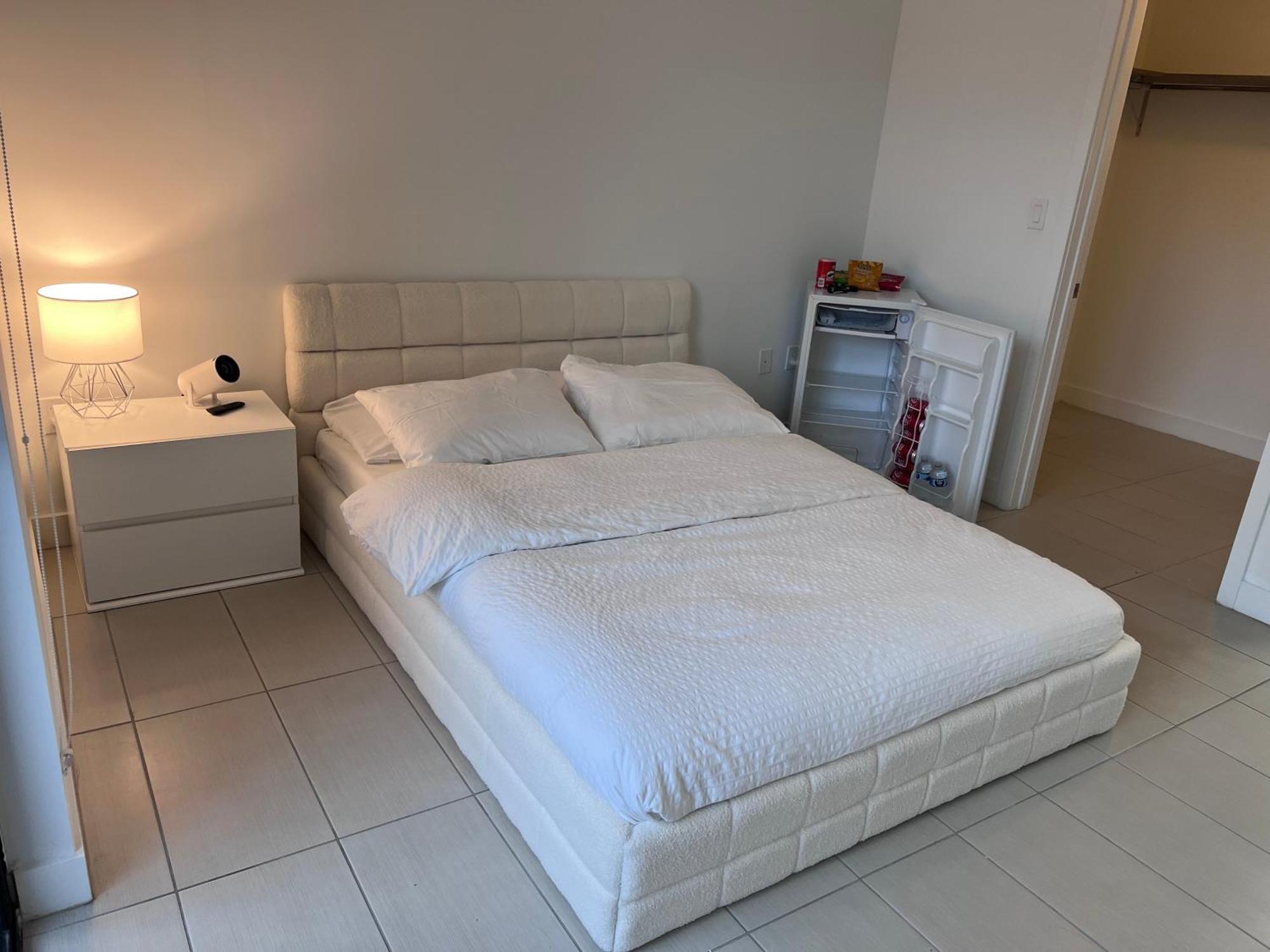 Master Bed Room In Calle Ocho Маямі Екстер'єр фото