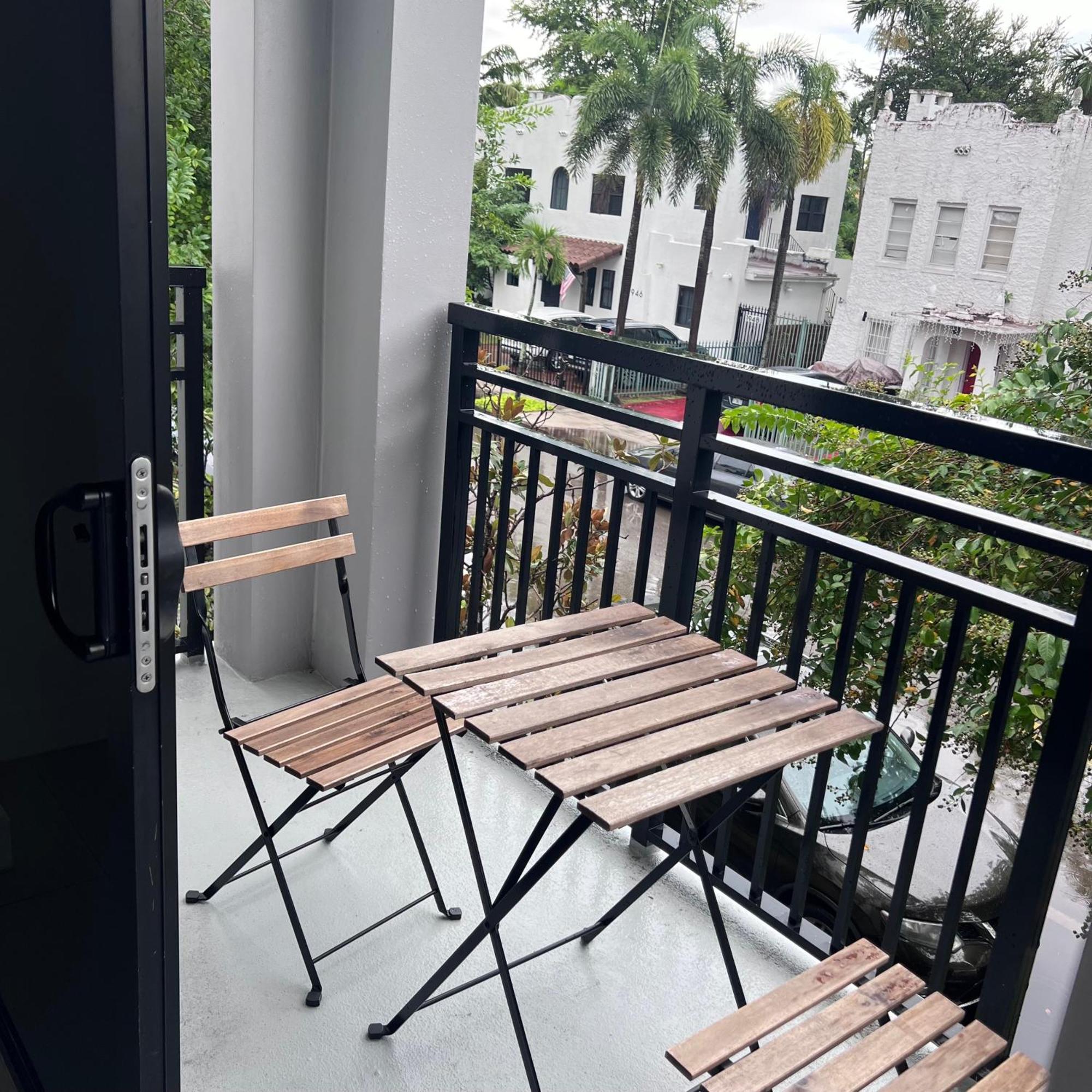 Master Bed Room In Calle Ocho Маямі Екстер'єр фото